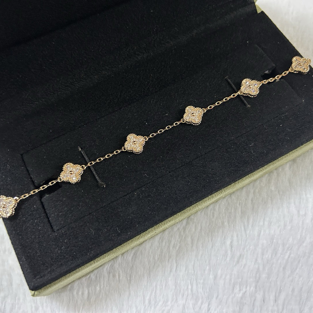 [JEWELICORN]CLOVER 6 MOTIF DIAMOND BRACELET