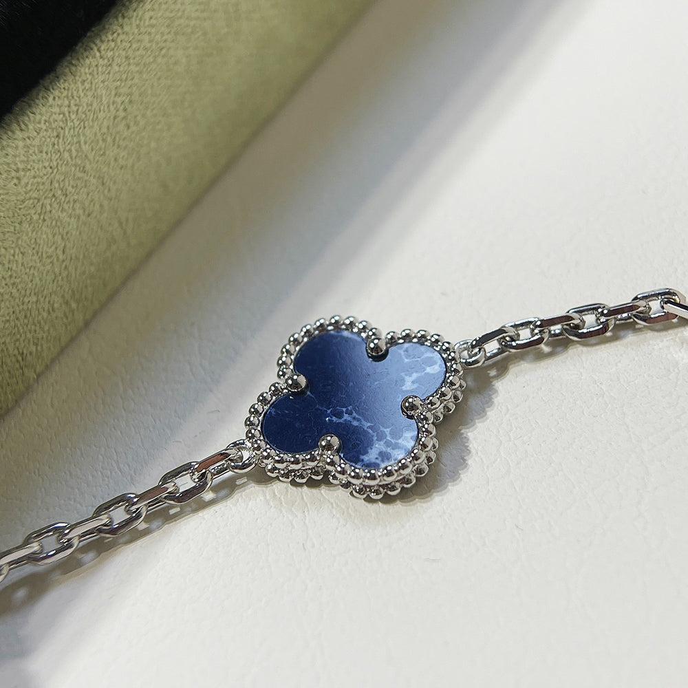 [Jewelicorn]CLOVER 5 MOTIF PIETERSITE SILVER BRACELET