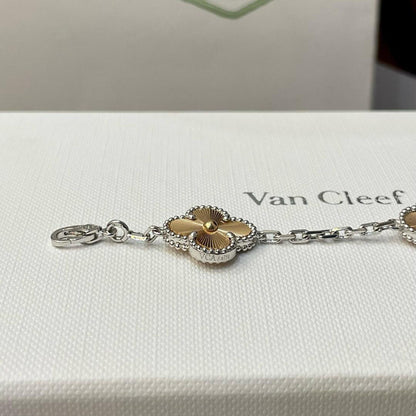 [JEWELICORN]CLOVER  5 MOTIFS  CHRISTMAS LIMITED EDITION BRACELET