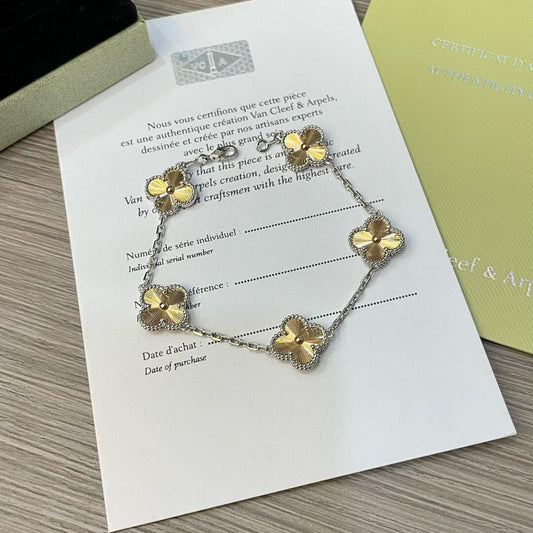 [JEWELICORN]CLOVER  5 MOTIFS  CHRISTMAS LIMITED EDITION BRACELET