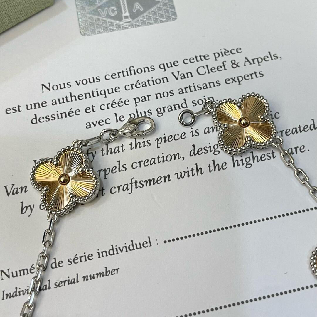 [JEWELICORN]CLOVER  5 MOTIFS  CHRISTMAS LIMITED EDITION BRACELET
